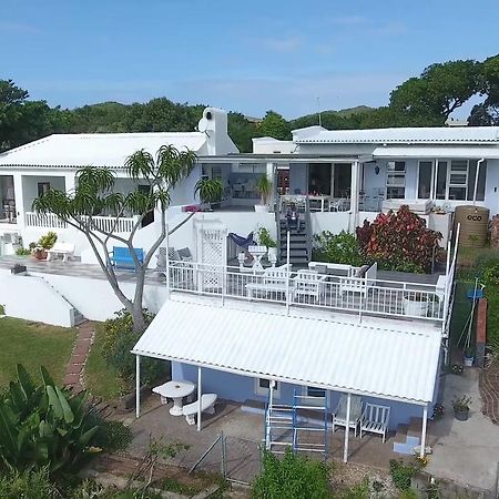 Blue'S Guest House - East London Bonza Bay Exterior photo