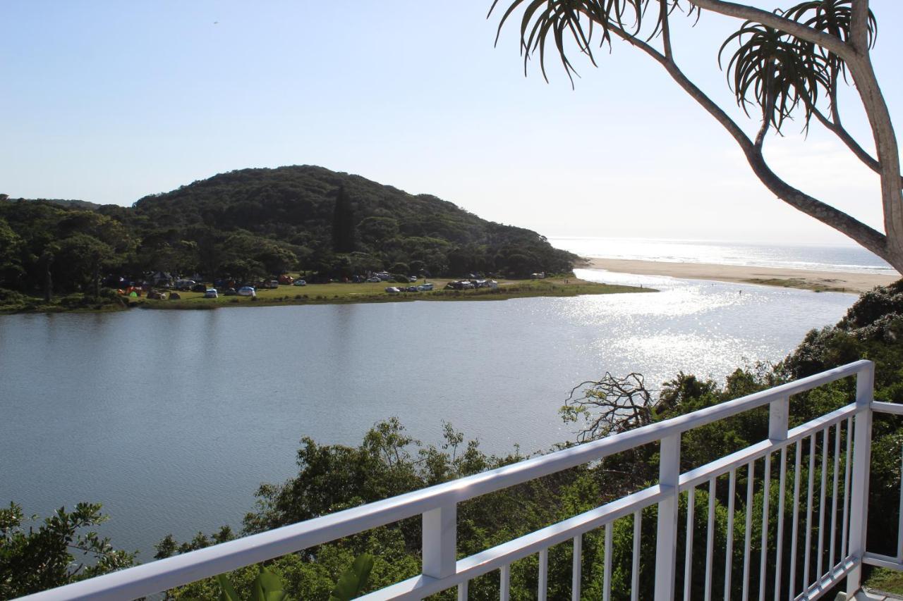 Blue'S Guest House - East London Bonza Bay Exterior photo